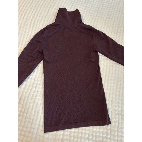 Athleta Flurry Peak Turtleneck, Antique Burgundy/ Black SIZE XS - Picture 5 of 9